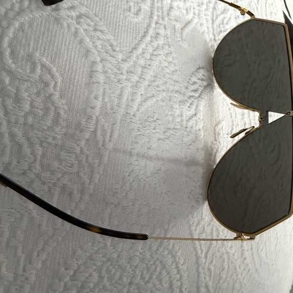 Fendi Gold and Brown Women's Sunglasses - Picture 3 of 5